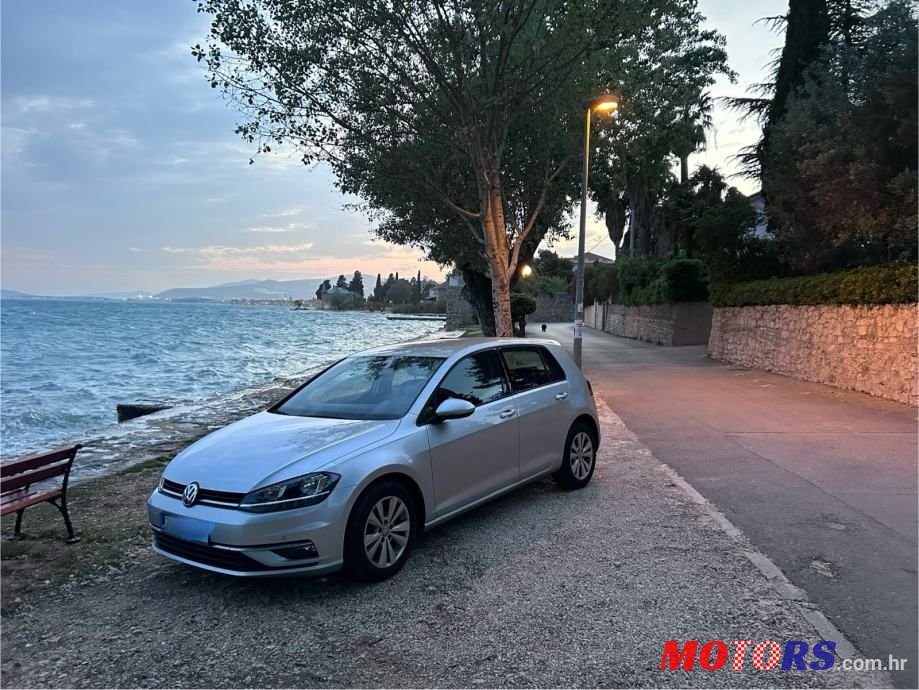 2019' Volkswagen Golf VII 1,6 Tdi photo #2