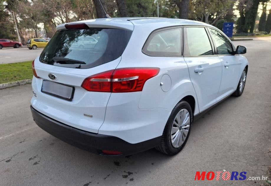 2017' Ford Focus Karavan photo #5