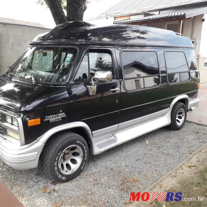 1992' Chevrolet Trans Sport Chevy Van 20 photo #2