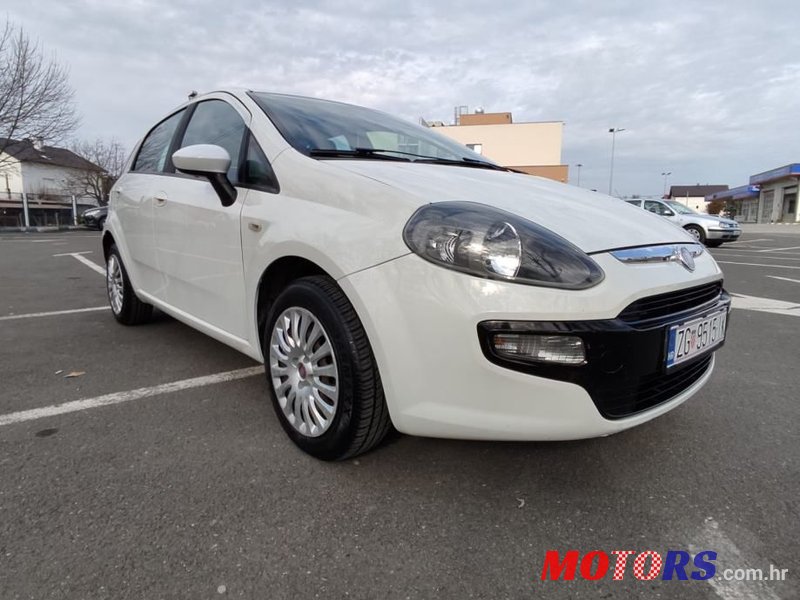 2011' Fiat Punto Evo 1,2 8V photo #3