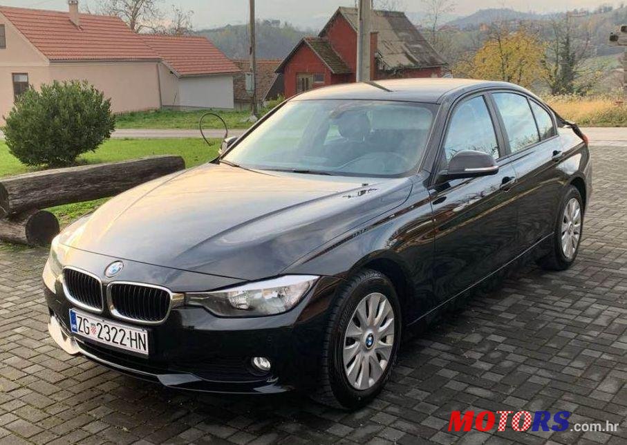2015' BMW Serija 3 318D photo #1