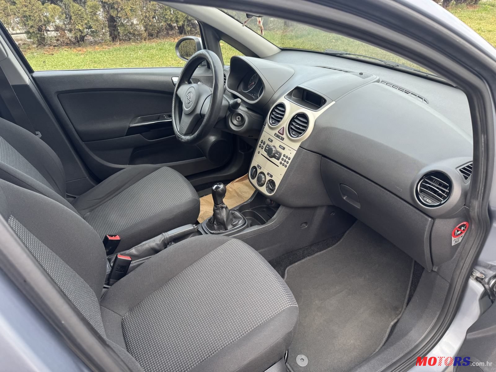 2010' Opel Corsa 1,2 16V photo #4