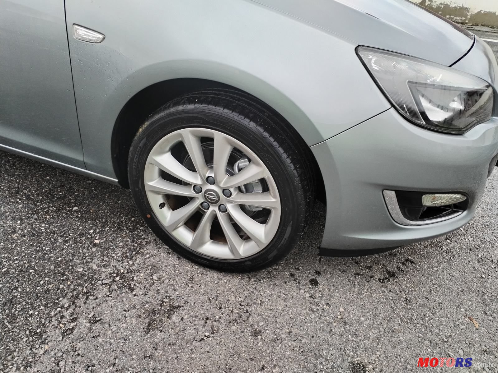 2013' Opel Astra Karavan photo #5