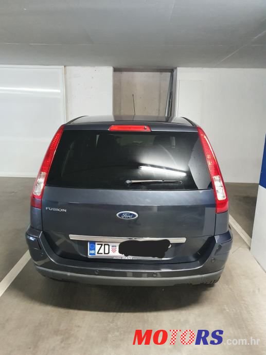 2010' Ford Fusion 1,4 photo #5