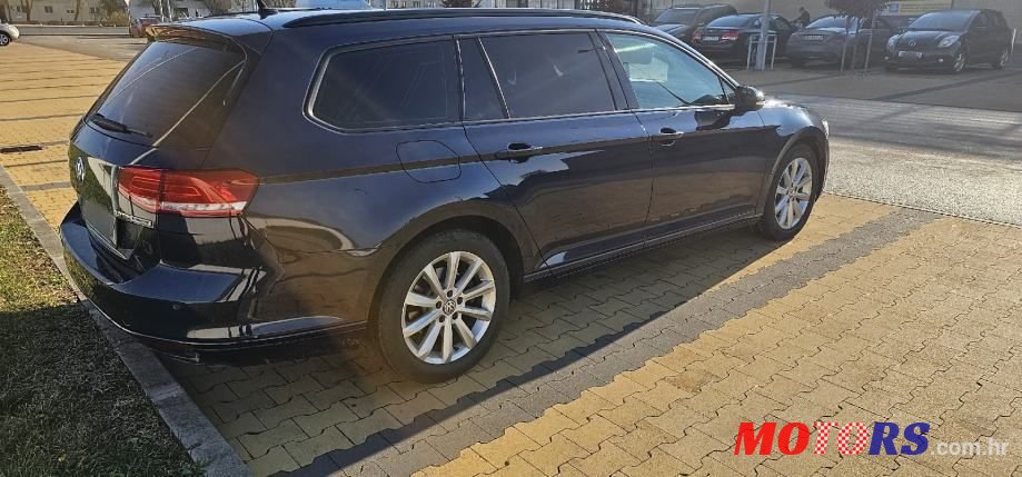 2016' Volkswagen Passat photo #4