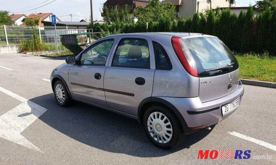 2005' Opel Corsa photo #1