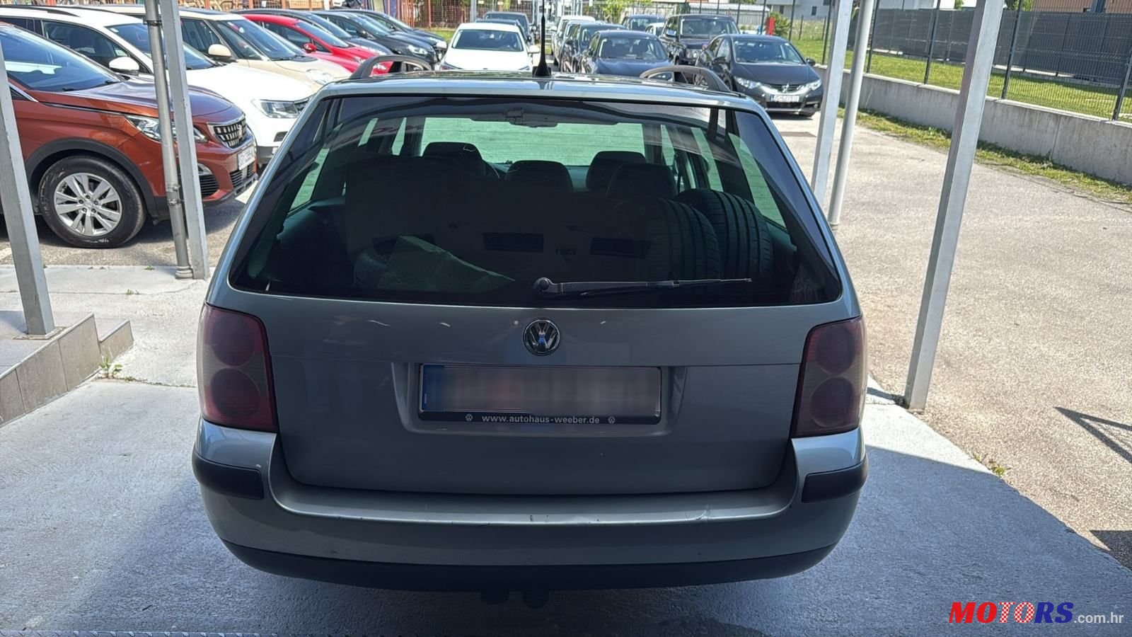 2004' Volkswagen Passat Variant photo #5