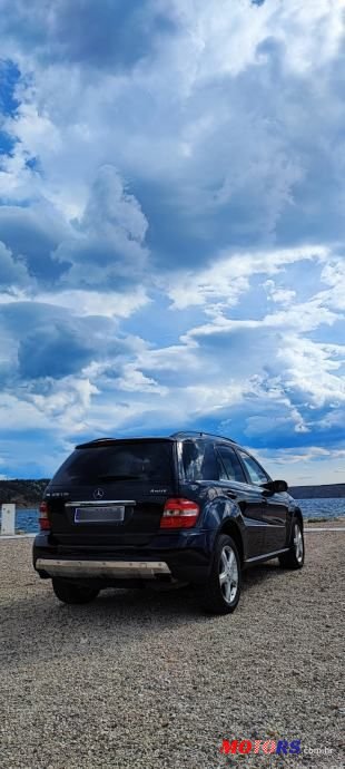 2008' Mercedes-Benz Ml 320 photo #6