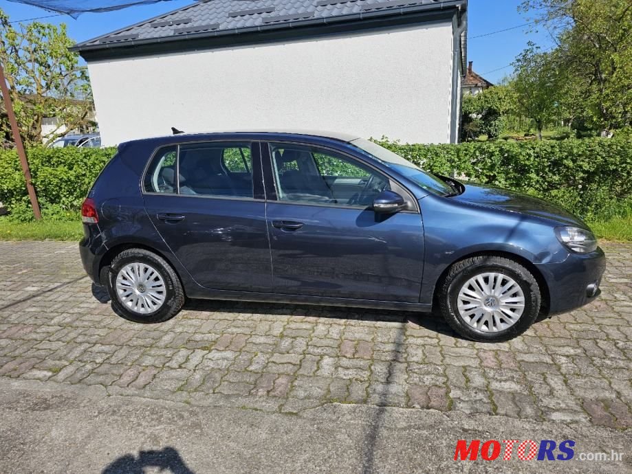 2010' Volkswagen Golf 6 1,6 Tdi photo #3