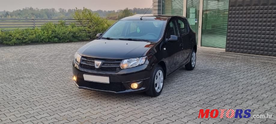2014' Dacia Sandero photo #1