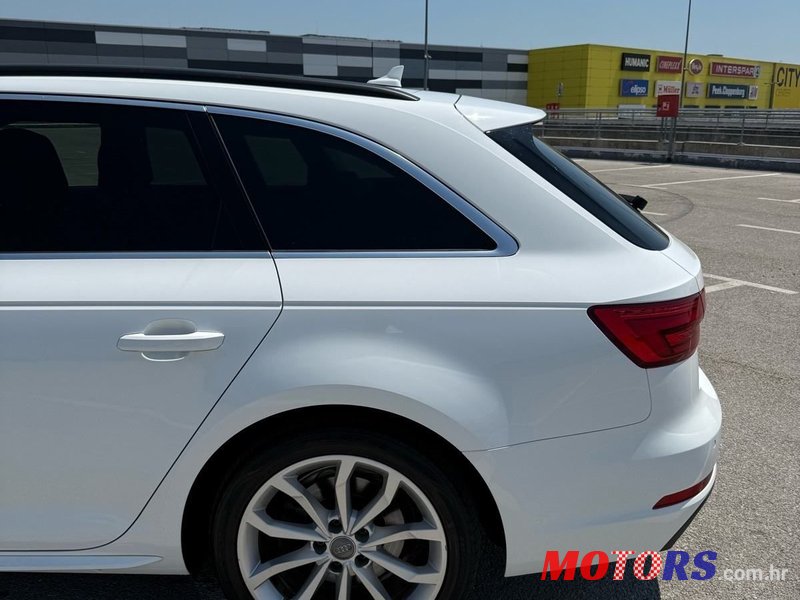 2016' Audi A4 Avant photo #4