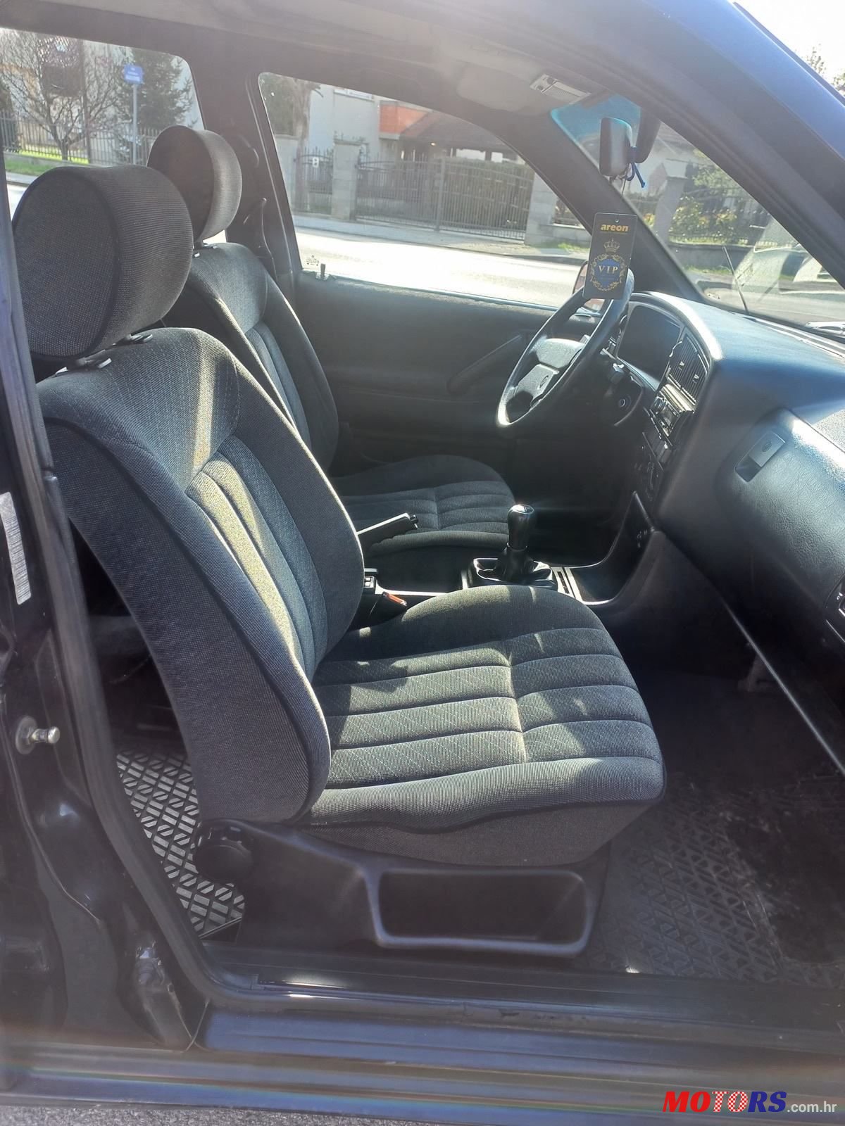 1990' Volkswagen Passat Cl photo #2