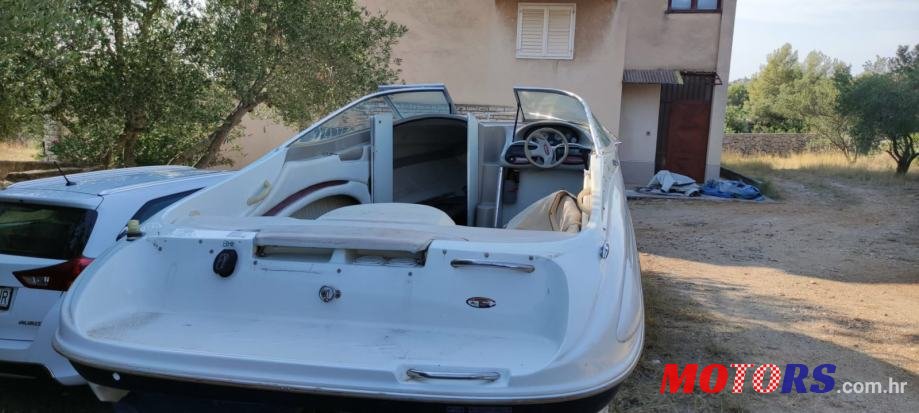 1999' Bayliner 2052 photo #1