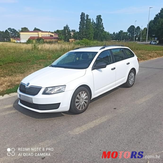 2014' Skoda Octavia Combi photo #2