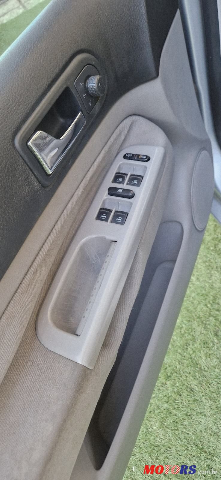 2003' Volkswagen Golf IV Variant photo #3