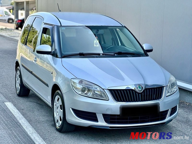 2011' Skoda Roomster 1,2 Tsi photo #5