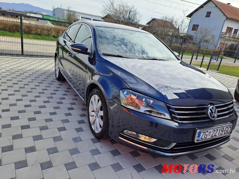 2011' Volkswagen Passat 2,0 Tdi Bmt photo #3