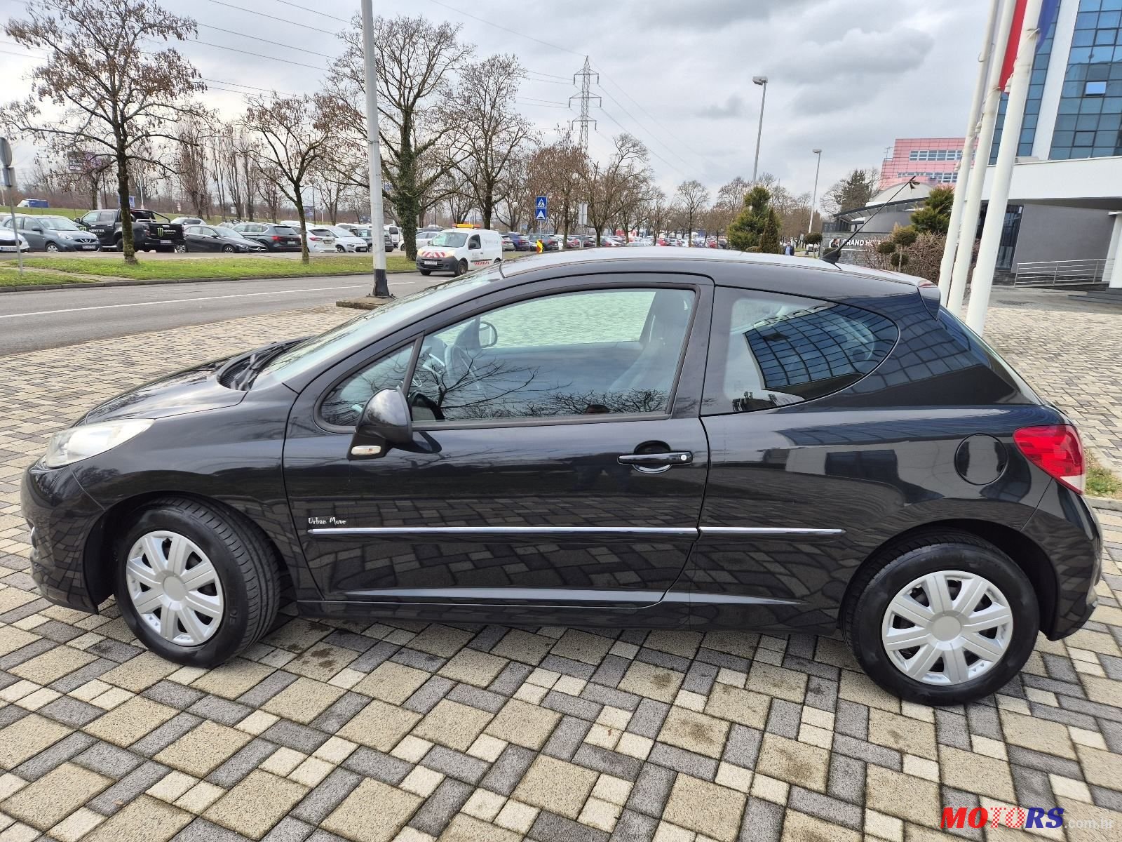 2011' Peugeot 207 1.4 photo #3