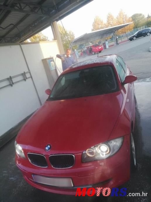 2009' BMW Serija 1 photo #1