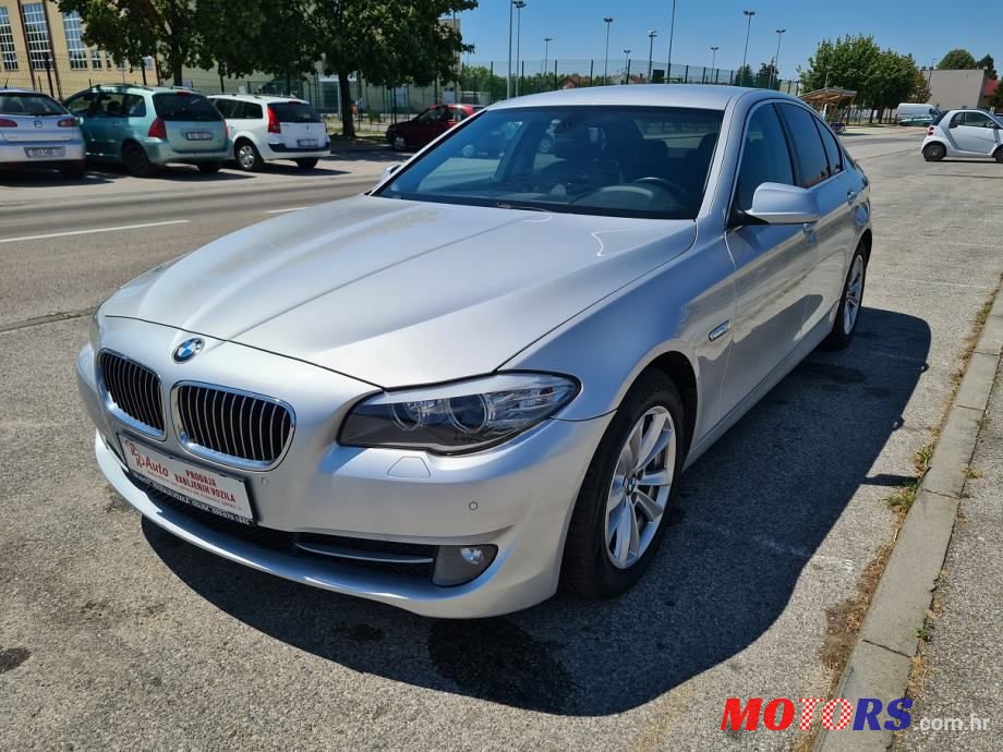 2011' BMW Serija 5 520D photo #1
