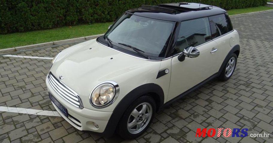 2009' MINI Cooper Cooper D photo #1