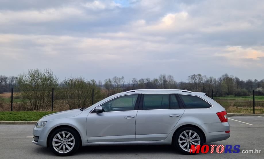 2016' Skoda Superb Combi photo #4