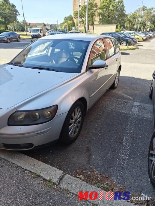 2005' Volvo V50 2,0 D photo #3