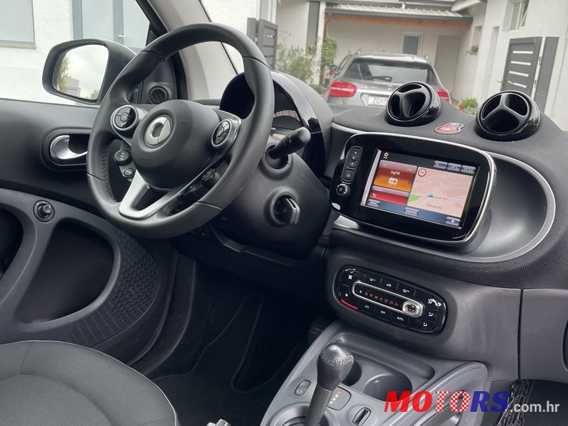 2017' Smart Fortwo photo #6