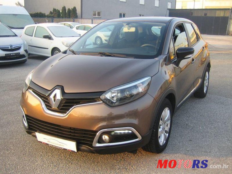 2015' Renault Captur Tce 90 photo #2