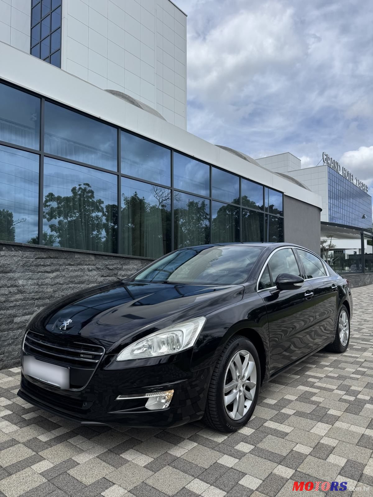 2013' Peugeot 508 Hybrid4 2,0 Hdi photo #5