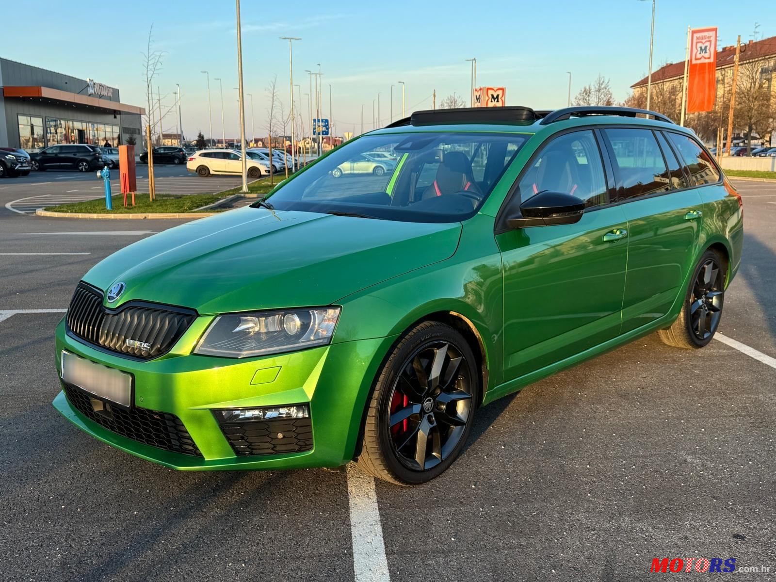 2014' Skoda Octavia Combi photo #1