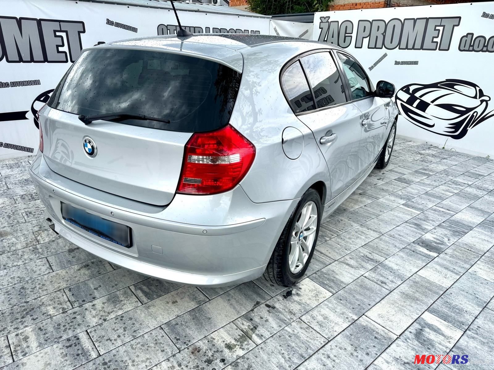 2010' BMW Serija 1 118D photo #2