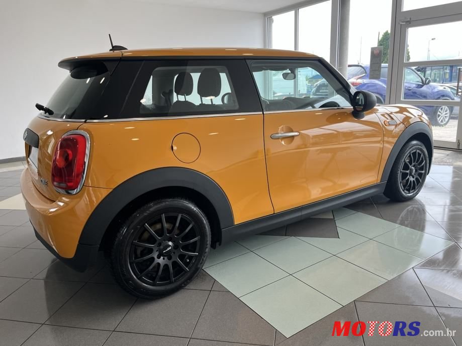 2015' MINI Cooper photo #3