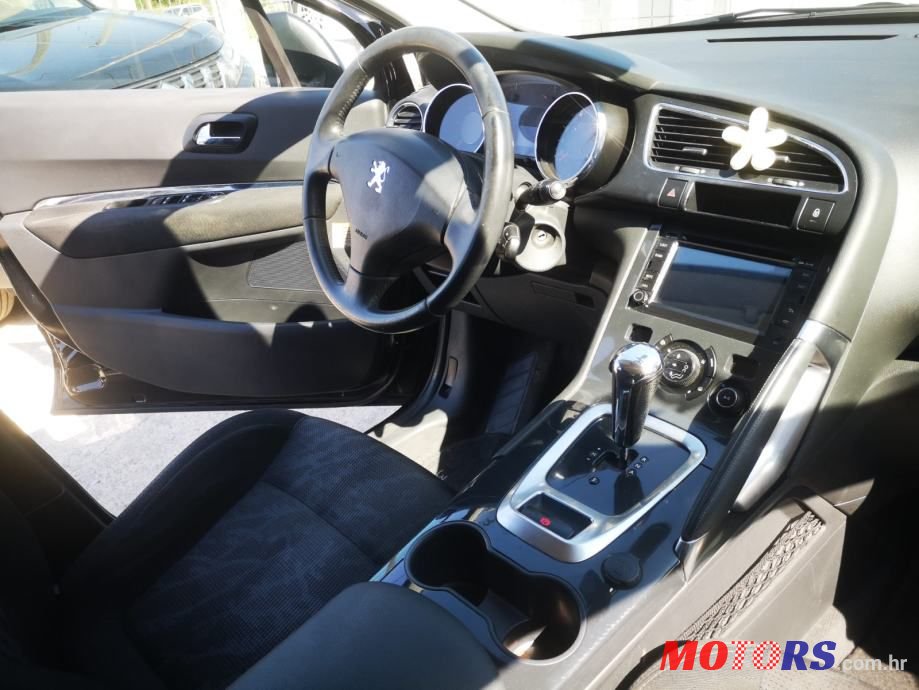 2010' Peugeot 3008 1,6 Hdi photo #5