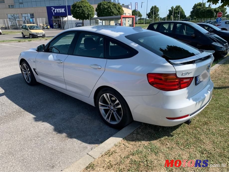 2014' BMW Serija 3 318 D photo #3