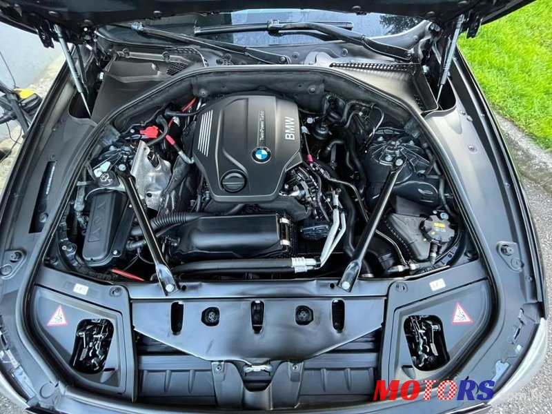 2015' BMW Serija 5 520D photo #4