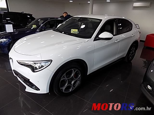 2018' Alfa Romeo Stelvio 2,2 Diesel photo #1