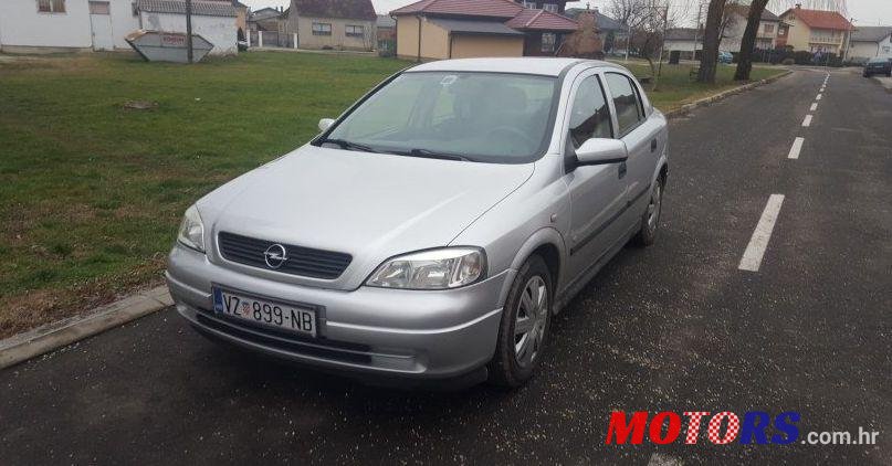 2005' Opel Astra 1,4 16V photo #1