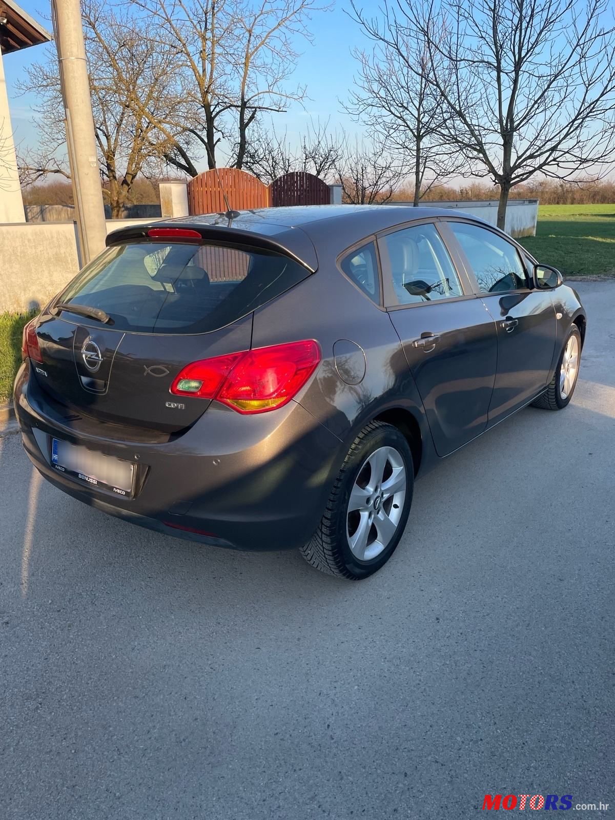 2010' Opel Astra 1,7 Cdti photo #3