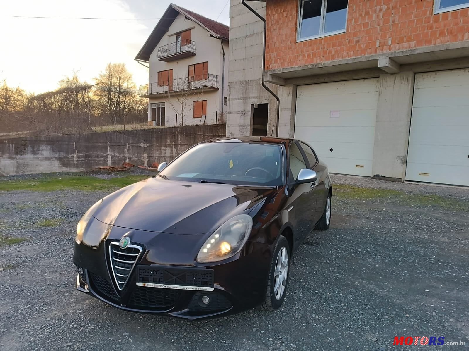 2012' Alfa Romeo Giulietta 2,0 D. N. A photo #3