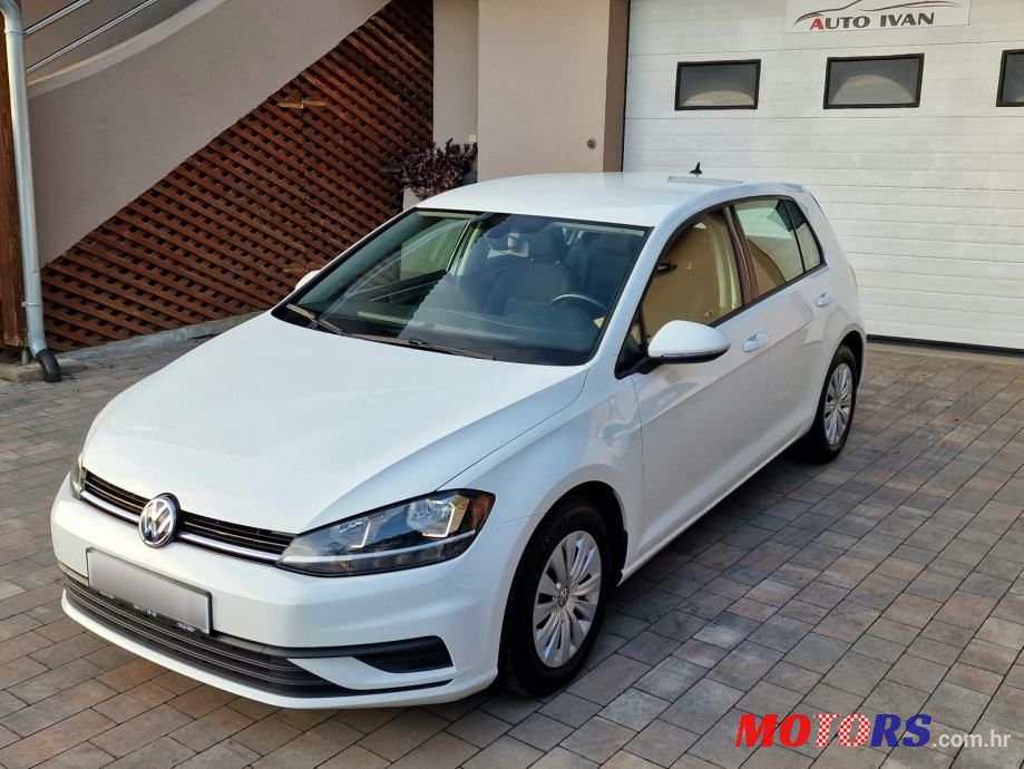 2017' Volkswagen Golf VII photo #1