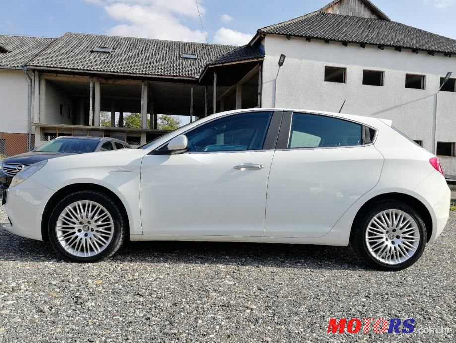 2010' Alfa Romeo Giulietta 1,6 photo #4