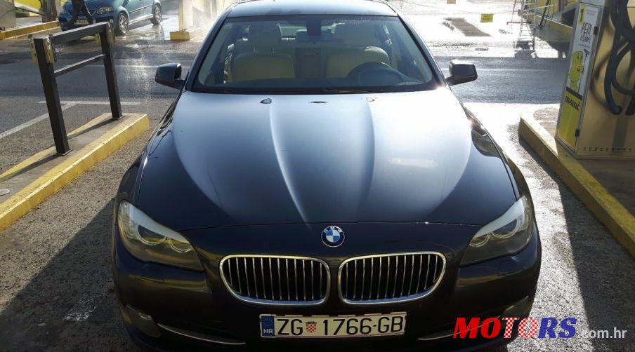 2013' BMW Serija 5 520D photo #2