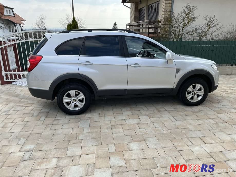 2009' Chevrolet Captiva 2,0 D photo #4