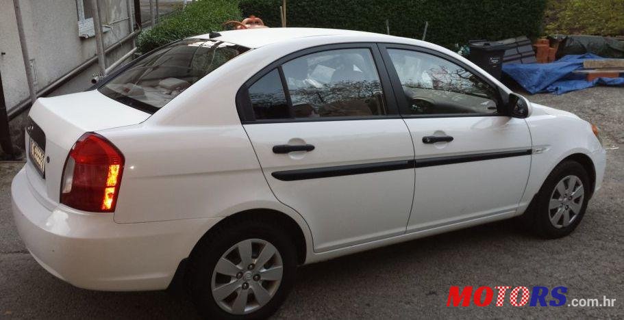 2009' Hyundai Accent 1,5 Crdi Gl photo #1