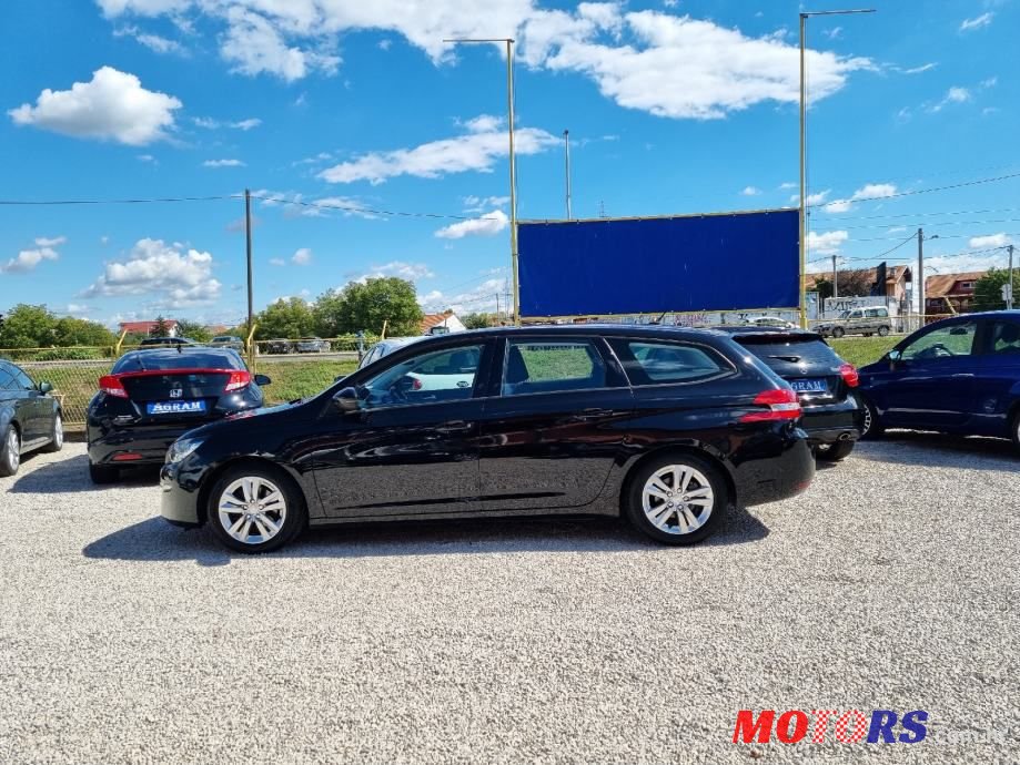 2015' Peugeot 308 Sw photo #5