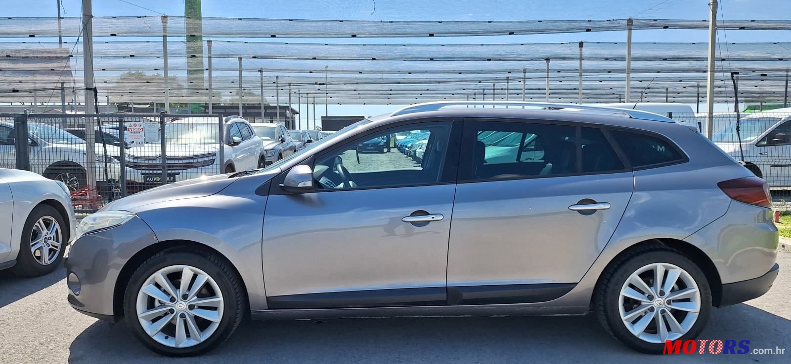 2010' Renault Megane Grandtour 1,9 Dci photo #2