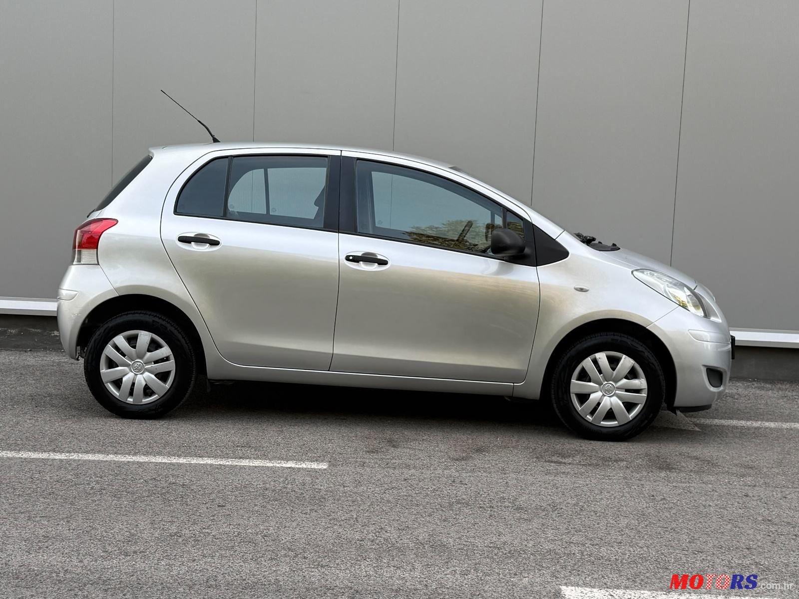 2009' Toyota Yaris 1,0 Vvt-I photo #6