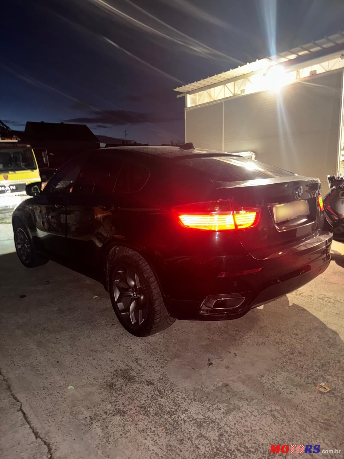 2011' BMW X6 40D photo #2