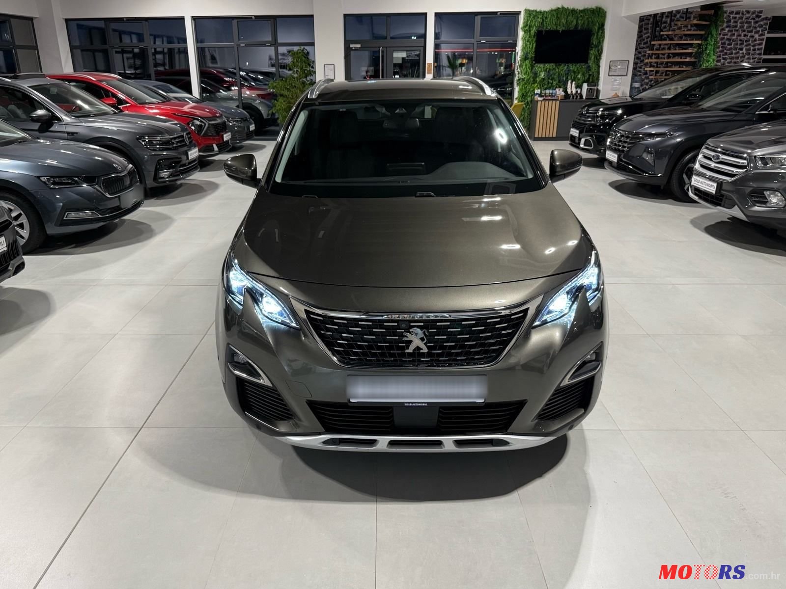 2020' Peugeot 3008 1,5 Bluehdi photo #2